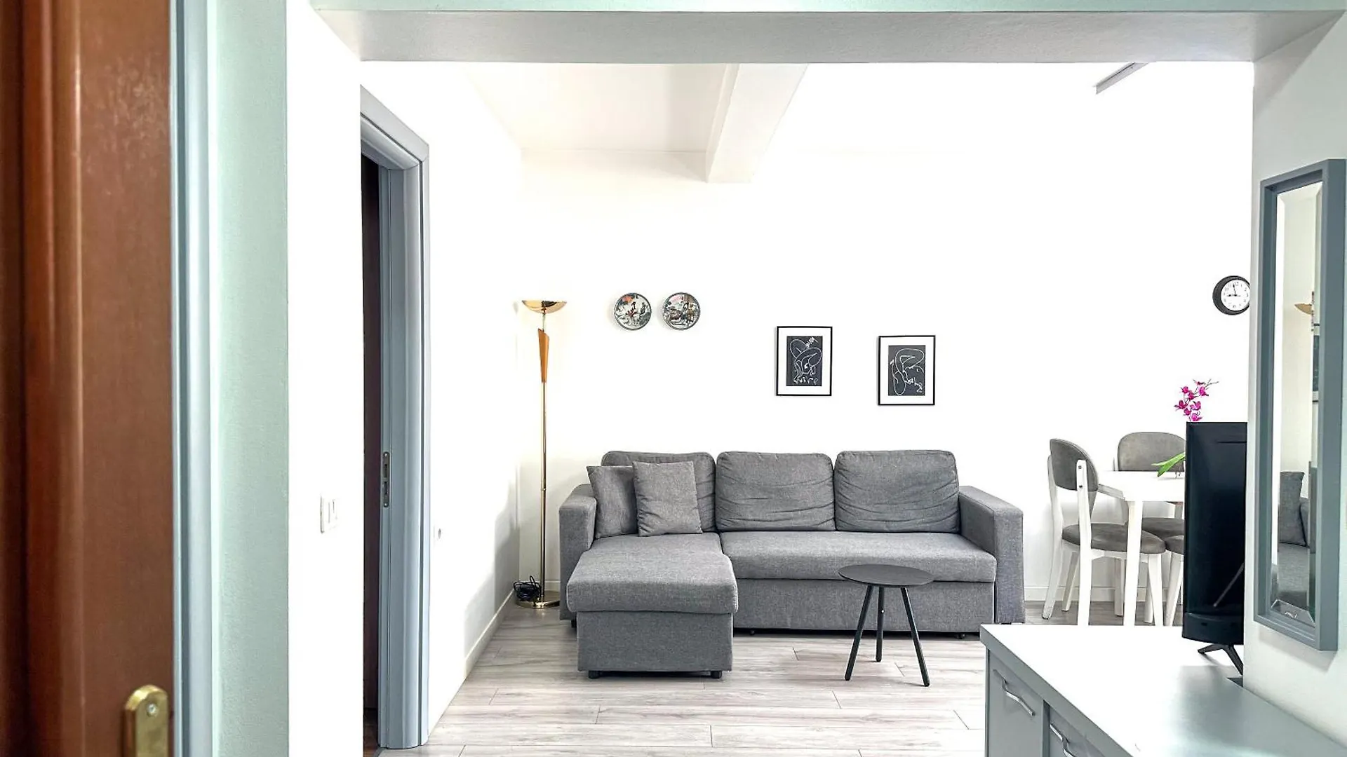 City Center 2Br Apartment Tirana
