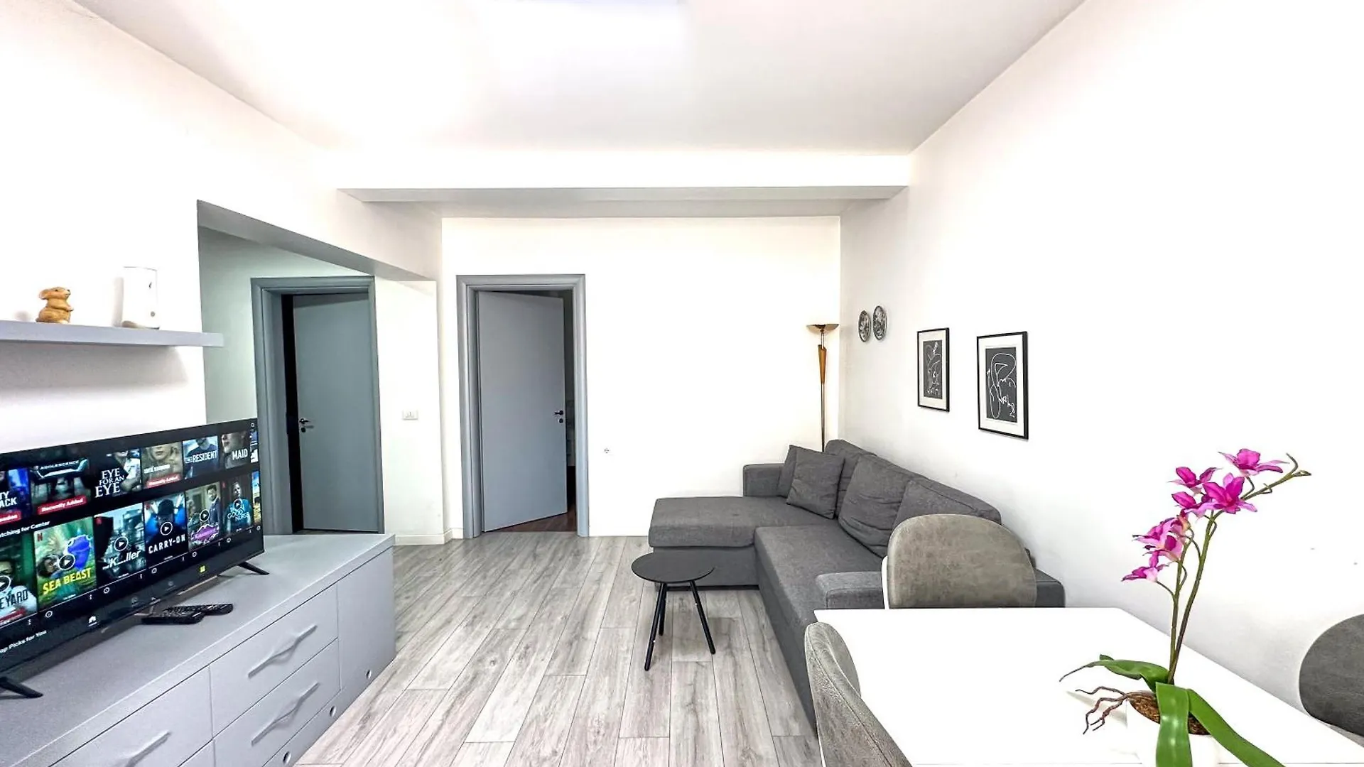 City Center 2Br Apartment Tirana
